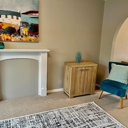 Canada House - Sleeps 6 -3 King Or 6 Single Ideal For Contractors Warrington Eksteriør bilde